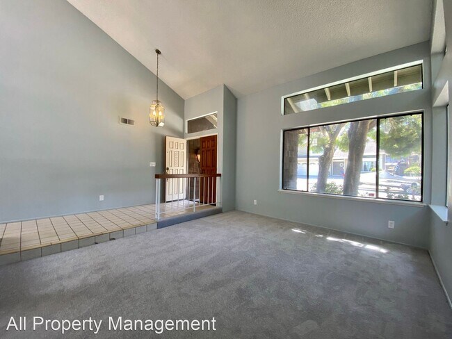 Building Photo - 4 br, 2.5 bath House - 2025 Sea Cliff