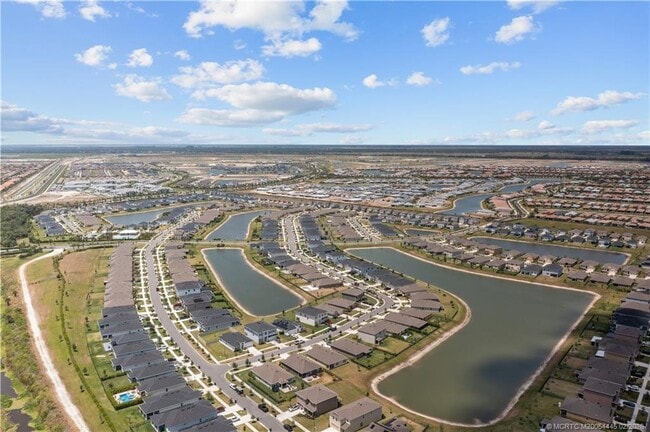 Building Photo - 10760 SW Cremona Way