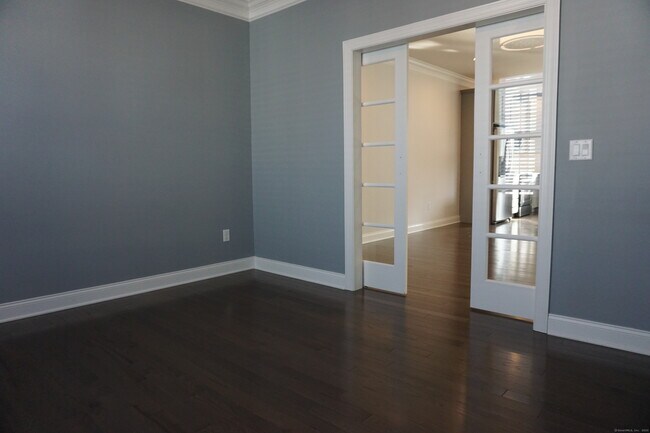 Building Photo - 56 Moorland Dr