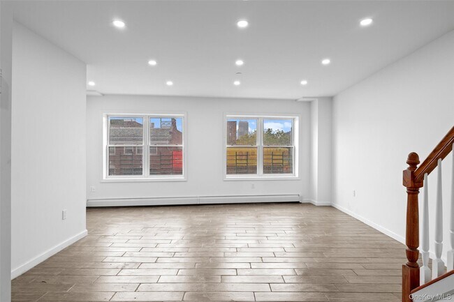 Building Photo - 168-31 Hillside Ave.