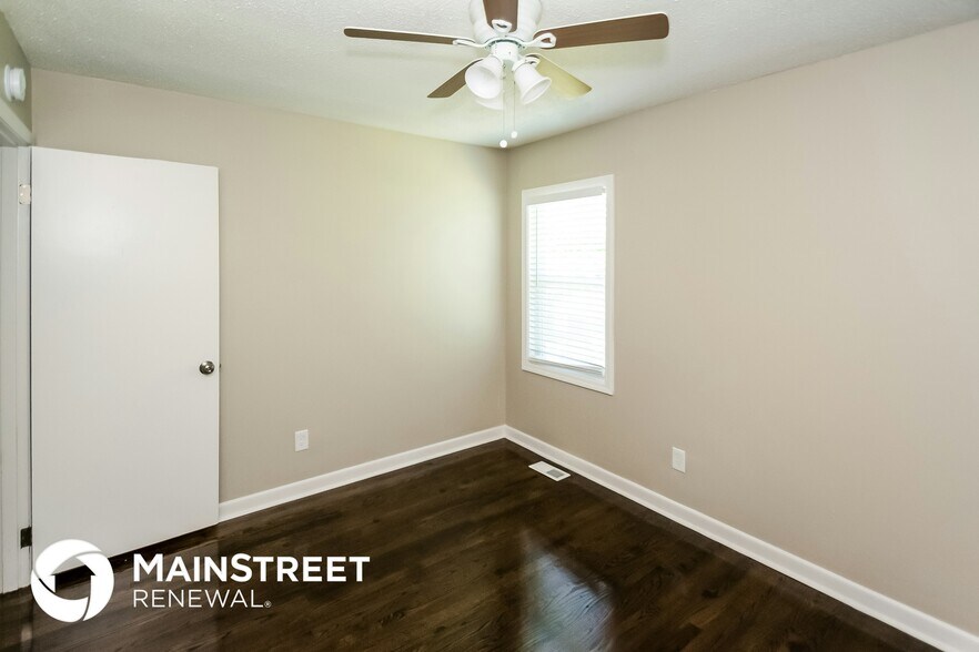 Building Photo - 1809 Doman Cir