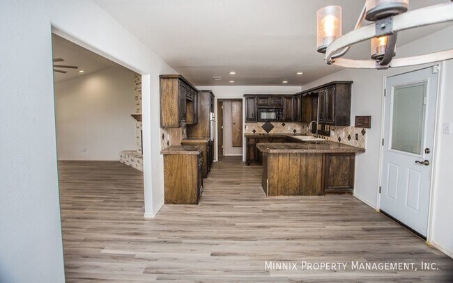 Building Photo - 5504 73rd St