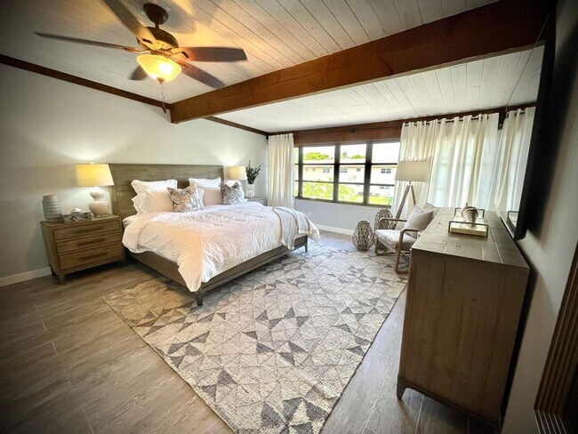 Building Photo - 605 Kensington Pl