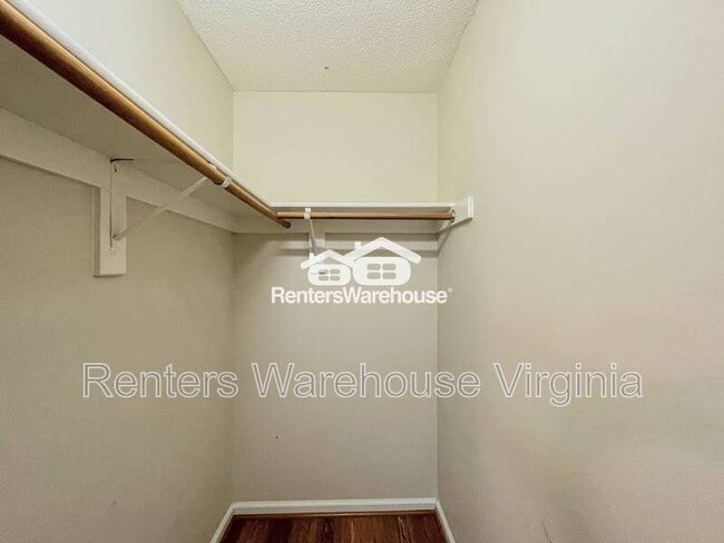 Building Photo - 539 Seahorse Run