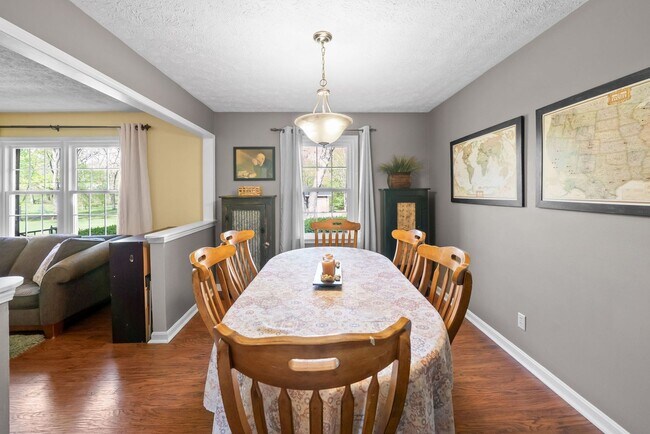 Building Photo - 3611 Bahama Dr