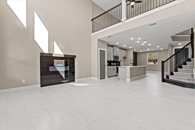 Building Photo - 17503 Panorama Dr