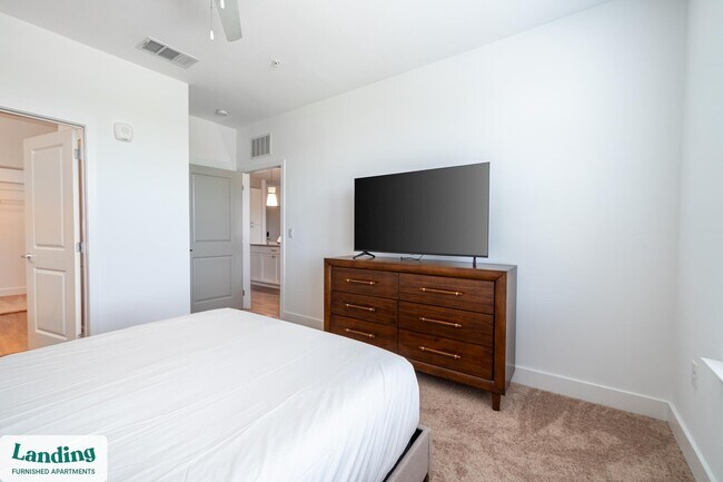 Building Photo - 2050 Griffon Rd