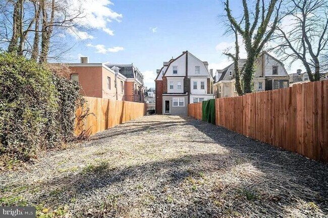 Building Photo - 619 E Chelten Ave