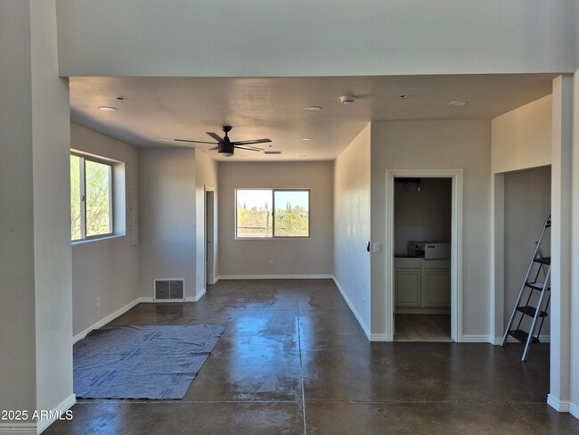 Building Photo - 28848 N 79th St