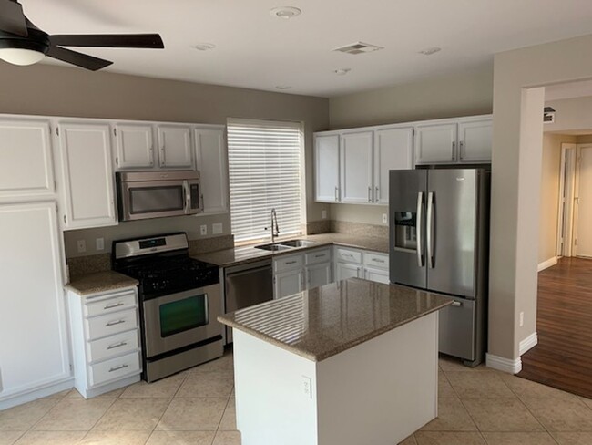 Building Photo - Gorgeous Home in the Heart of SUMMERLIN!!!