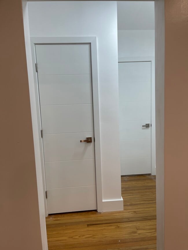 Building Photo - 2000 SW 17th St