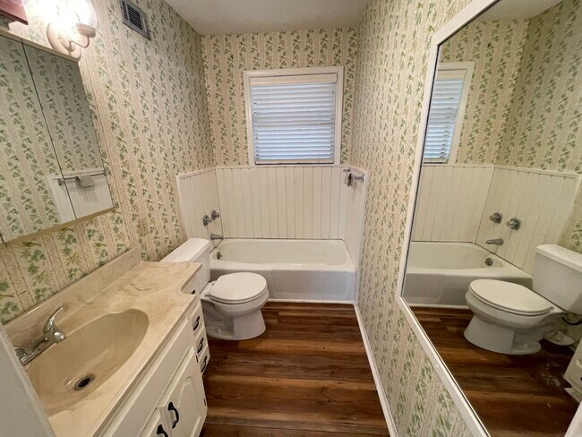 Building Photo - 6621 Purvis Rd