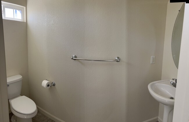 Building Photo - 1742 Shay Way