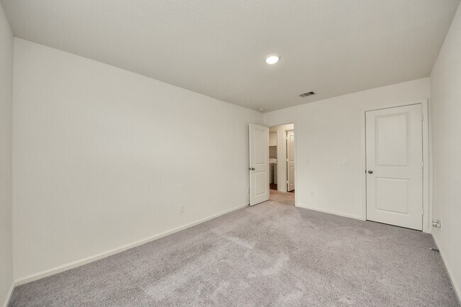 Building Photo - 5819 Bright Keel Dr