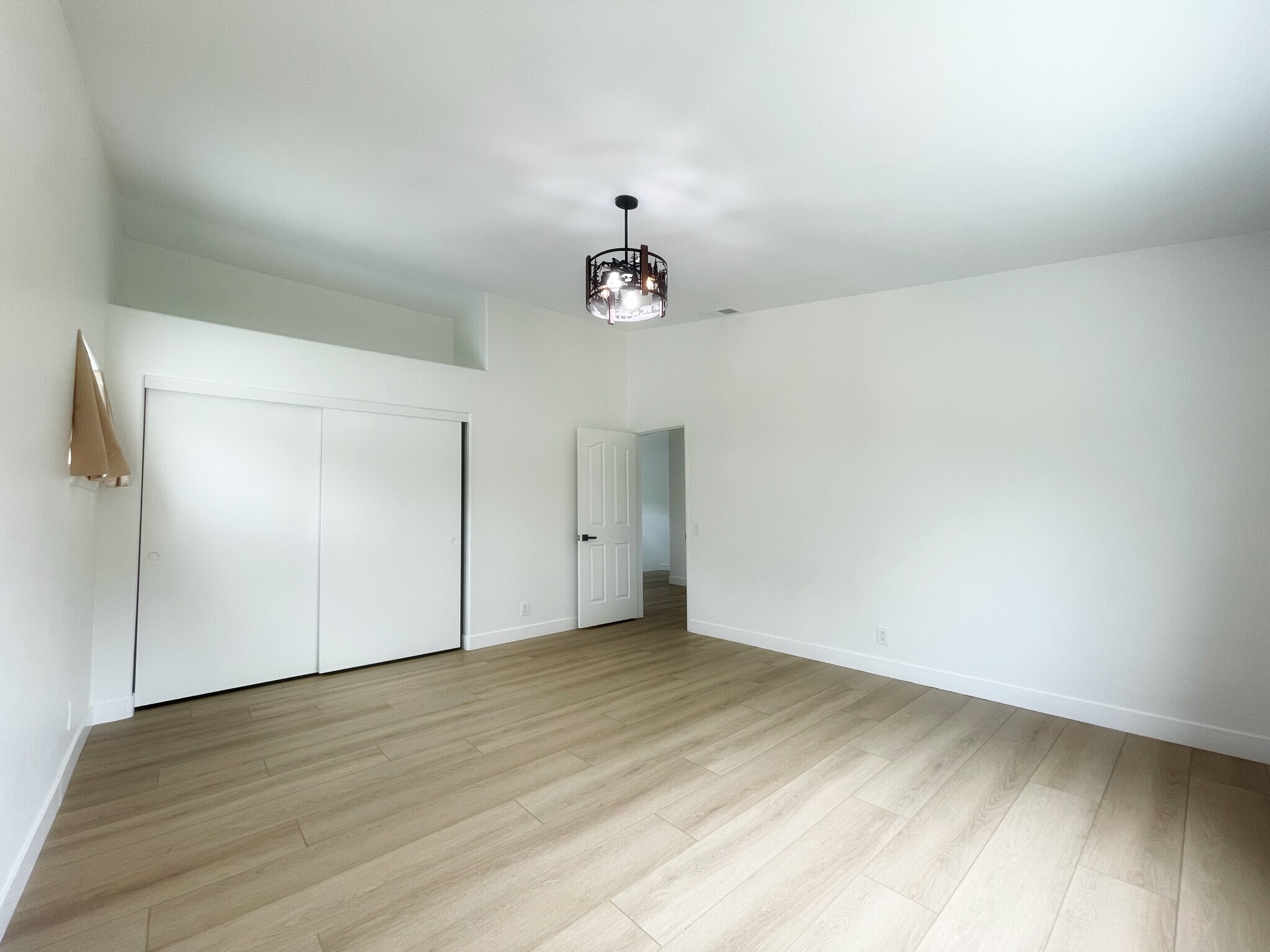 Building Photo - 2711 Sumac Rd