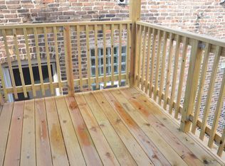 Building Photo - Brand new rehab 2 bedroom in the heart of Ukrainian Village with balcony facing south