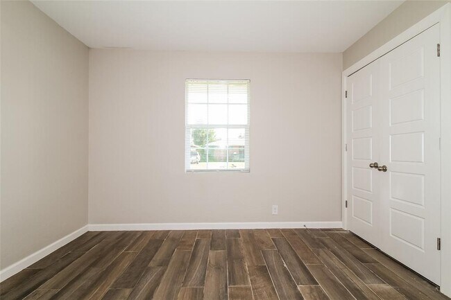 Building Photo - 1613 SW 61st Terrace