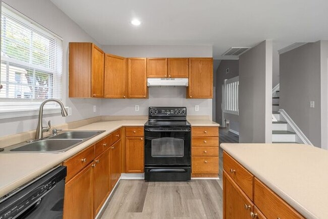 Building Photo - Hidden Gem in East Charlotte - 3 Bedrooms, Prime Location