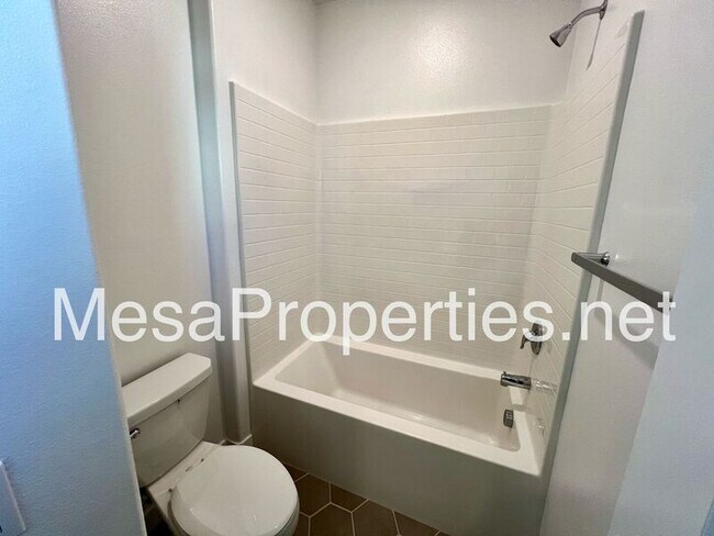 Building Photo - 2156 Willow Wisp