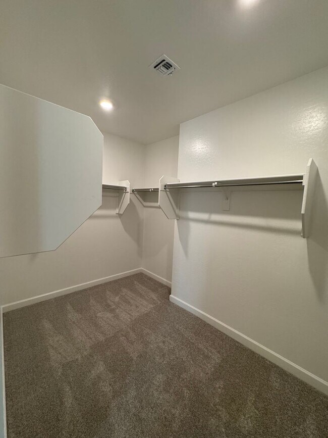 Building Photo - BRAND NEW HOME IN UNION PARK IN PHOENIX