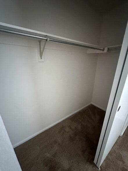 Building Photo - 5829 Stanhope Rd