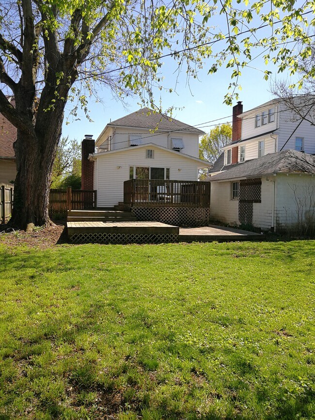 Building Photo - 100 Morris Ave