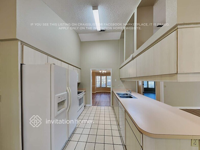 Building Photo - 7022 Morning Dove Loop W