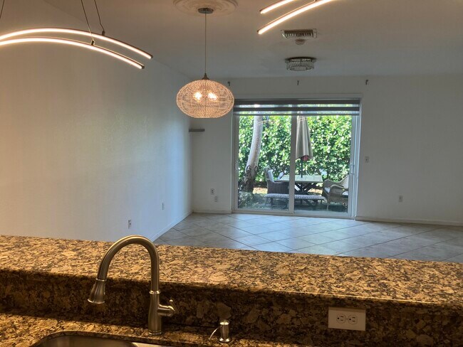 Building Photo - 8108 Prestige Commons Dr