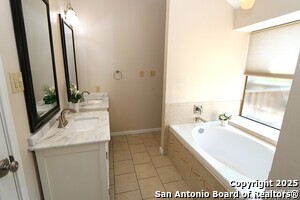 Building Photo - 8810 Lost Arbor Cir