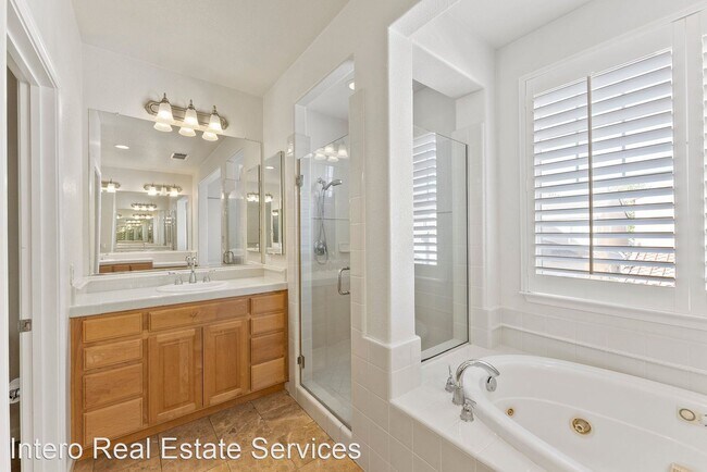 Building Photo - 4 br, 2.5 bath House - 4193 Stewart Lane