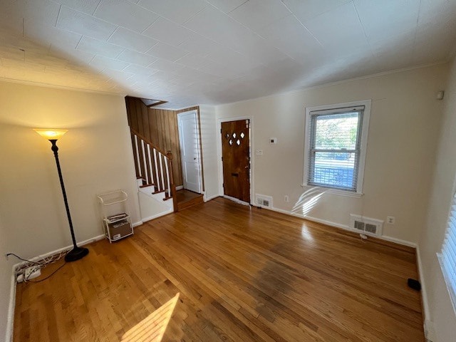 Building Photo - 639 Emerson St NE