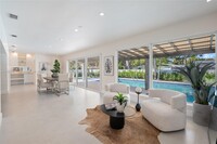 Building Photo - 14740 SW 83rd Pl