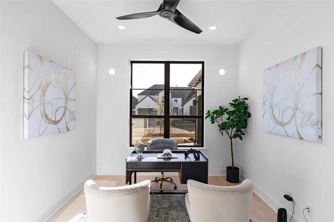 Building Photo - 10437 Milkweed Ct