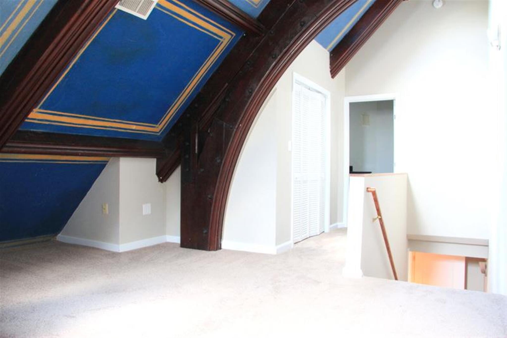 Building Photo - 25 Bow St