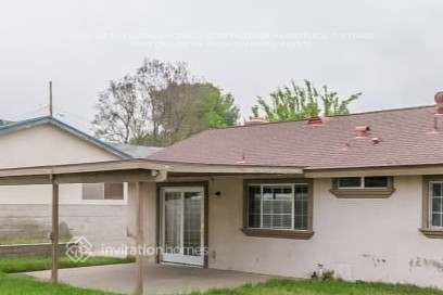 Building Photo - 1504 Cole Ave