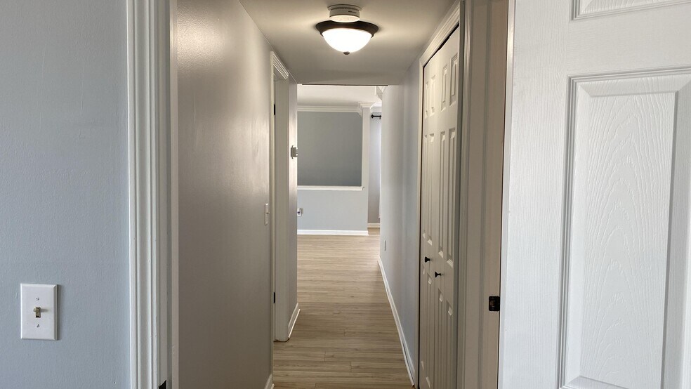 Building Photo - 44228 Providence Dr