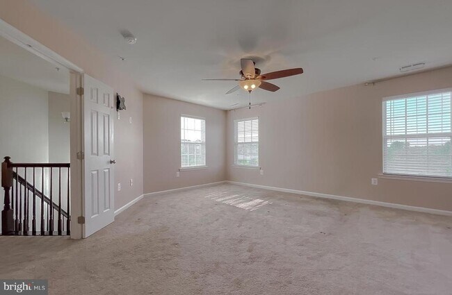 Building Photo - 23246 Lindsay Dr