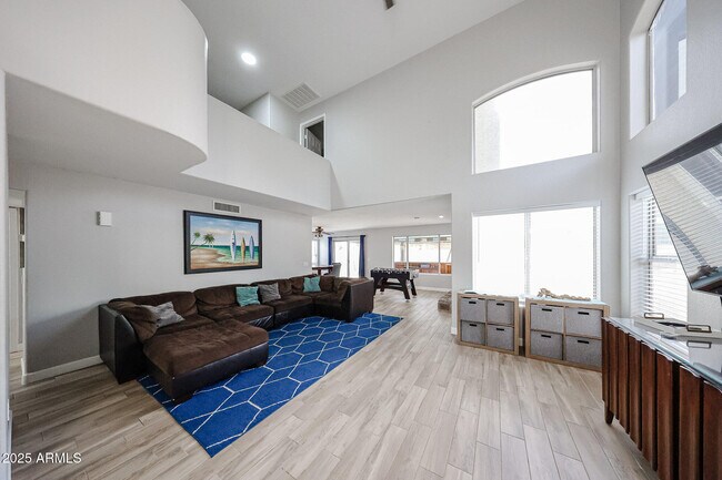 Building Photo - 3902 E Rosemonte Dr
