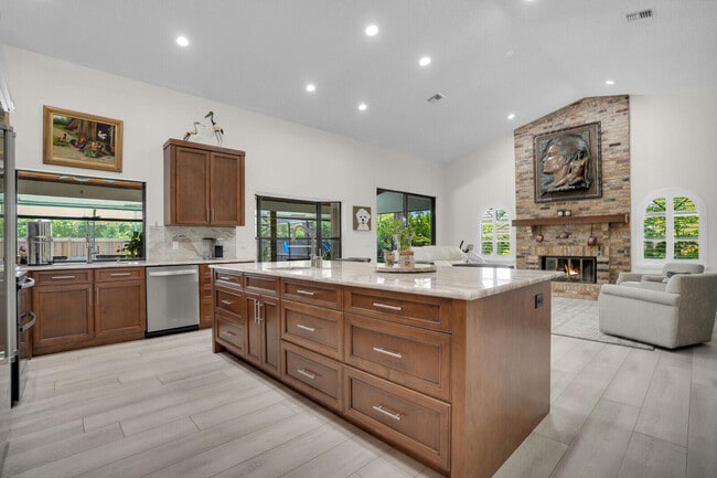 Building Photo - 4256 Gleneagles Dr