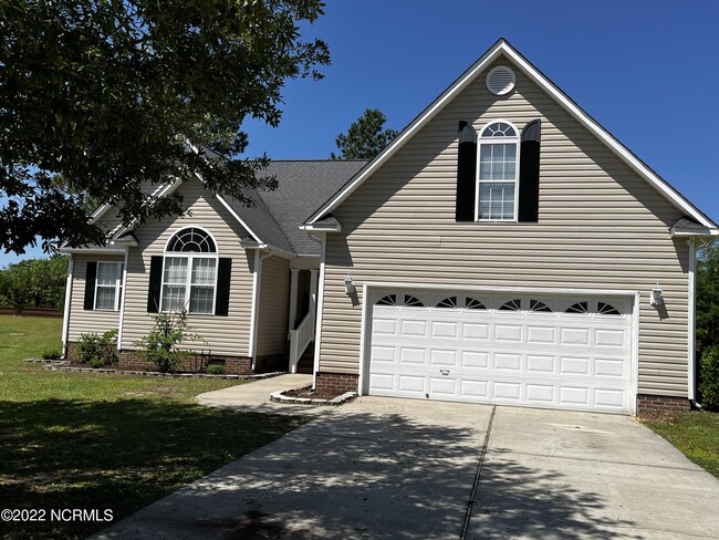 Building Photo - 111 Iverson Ln