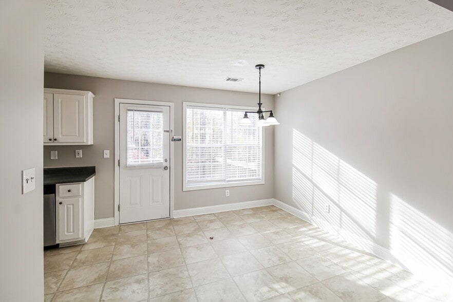 Building Photo - 248 Pebble Creek Dr