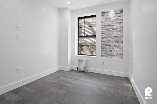 Building Photo - 119-20 Union Tpke