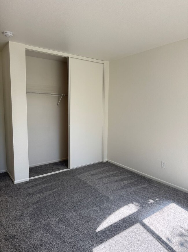 Building Photo - 3 bedroom and 2.5 bath lovely home
