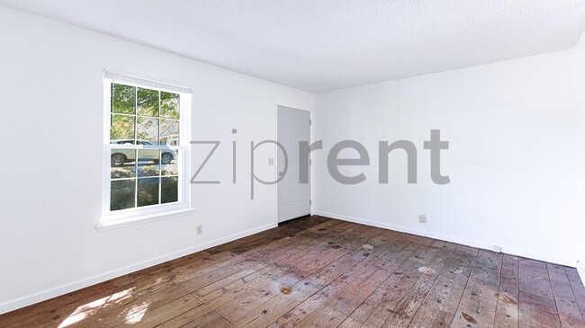 Building Photo - 626 Netherlands Dr