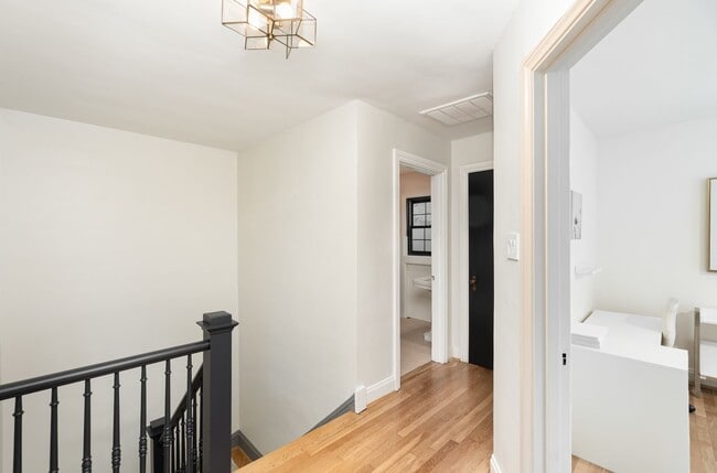Building Photo - Modern Elegance Meets Mt. Lookout Charm – ...