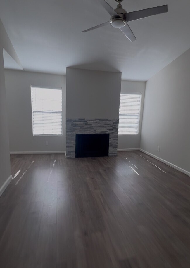 Building Photo - 14600 Fonmeadow Dr