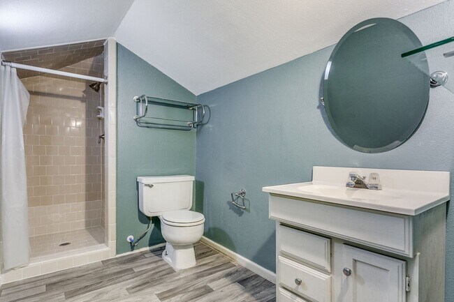 Building Photo - 3-BEDROOM COTTAGE IN ALAMO HEIGHTS