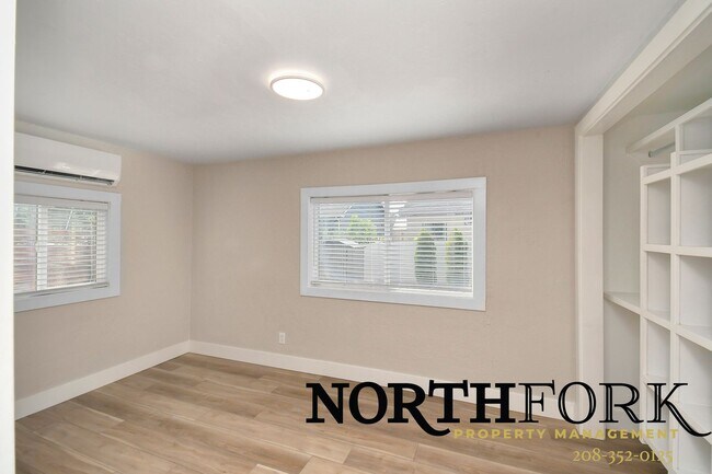 Building Photo - 2479 N Maple Grove Rd