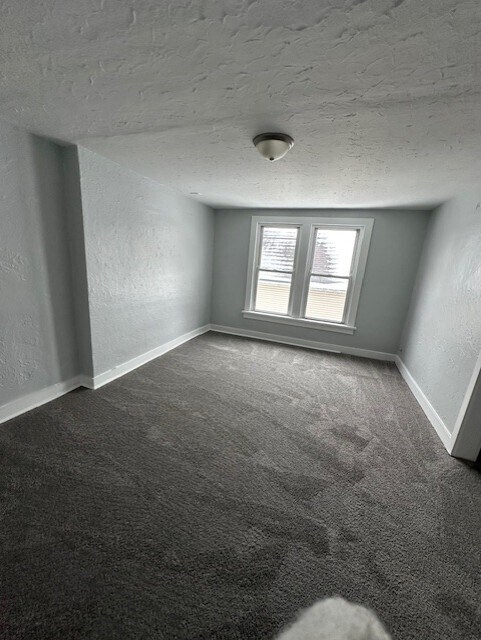 Building Photo - 1009 Cora St