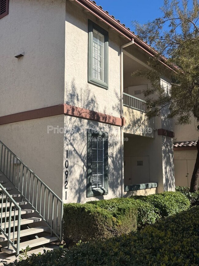 Building Photo - 10921 Sabre Hill Dr